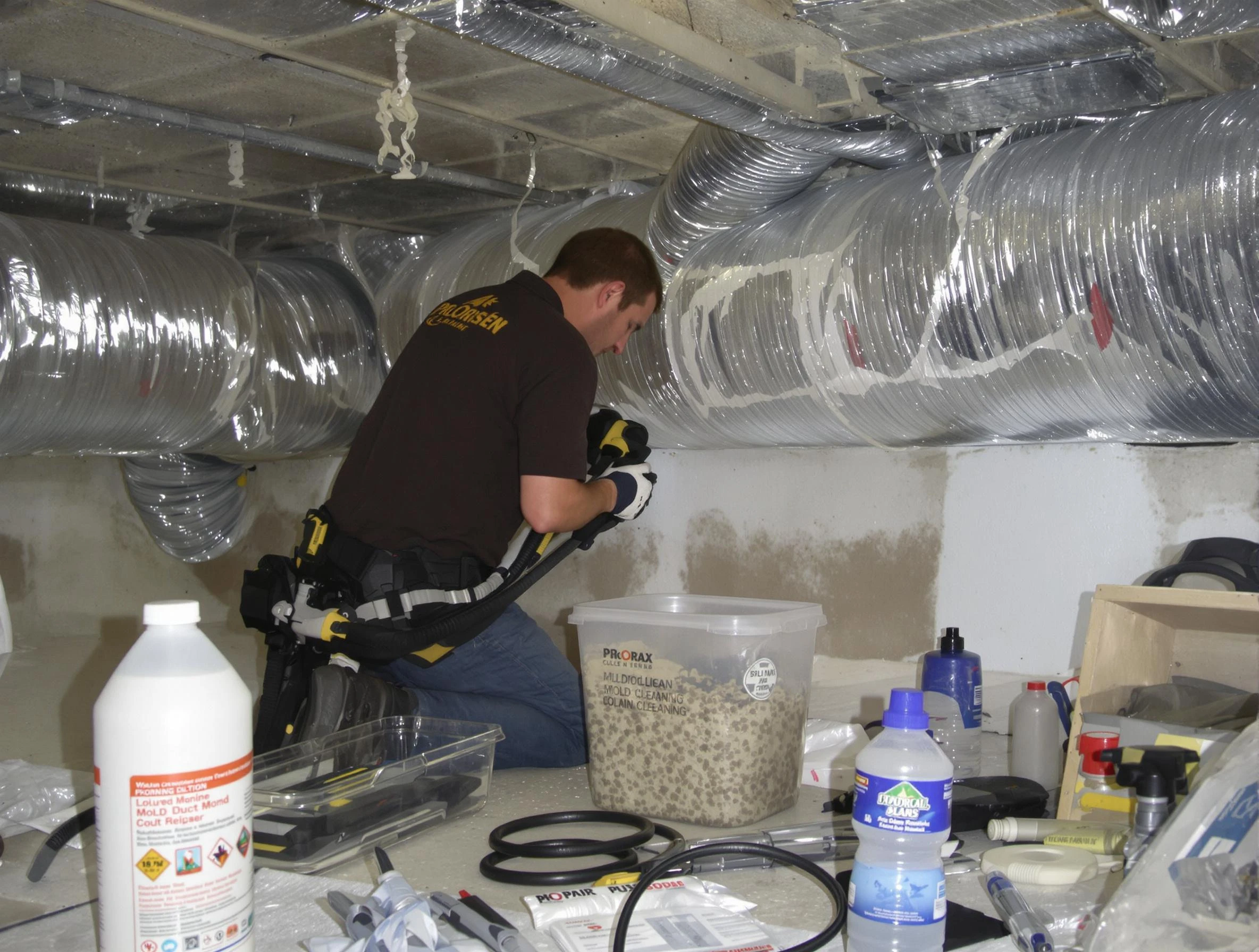Spring Hill Air Duct Cleaning specialist performing professional mold removal from air ducts in Spring Hill